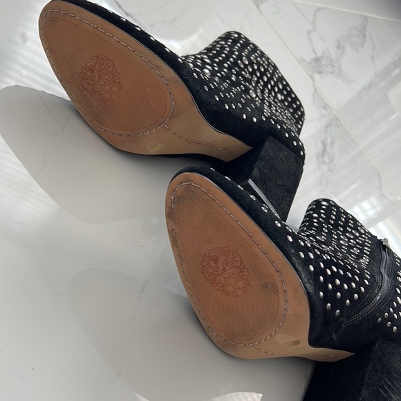 Vince Camuto Drista Bootie - Picture 4 of 8